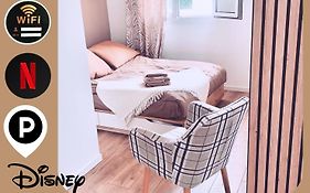 Studio Easy Check-In Disney 10 Min Parking Wifi Netflix